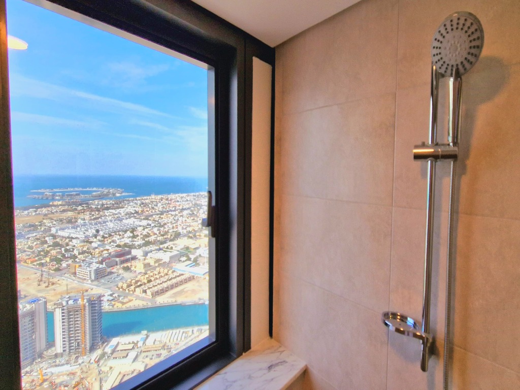 RoofSetGo Dubai-Aykon City Tower B