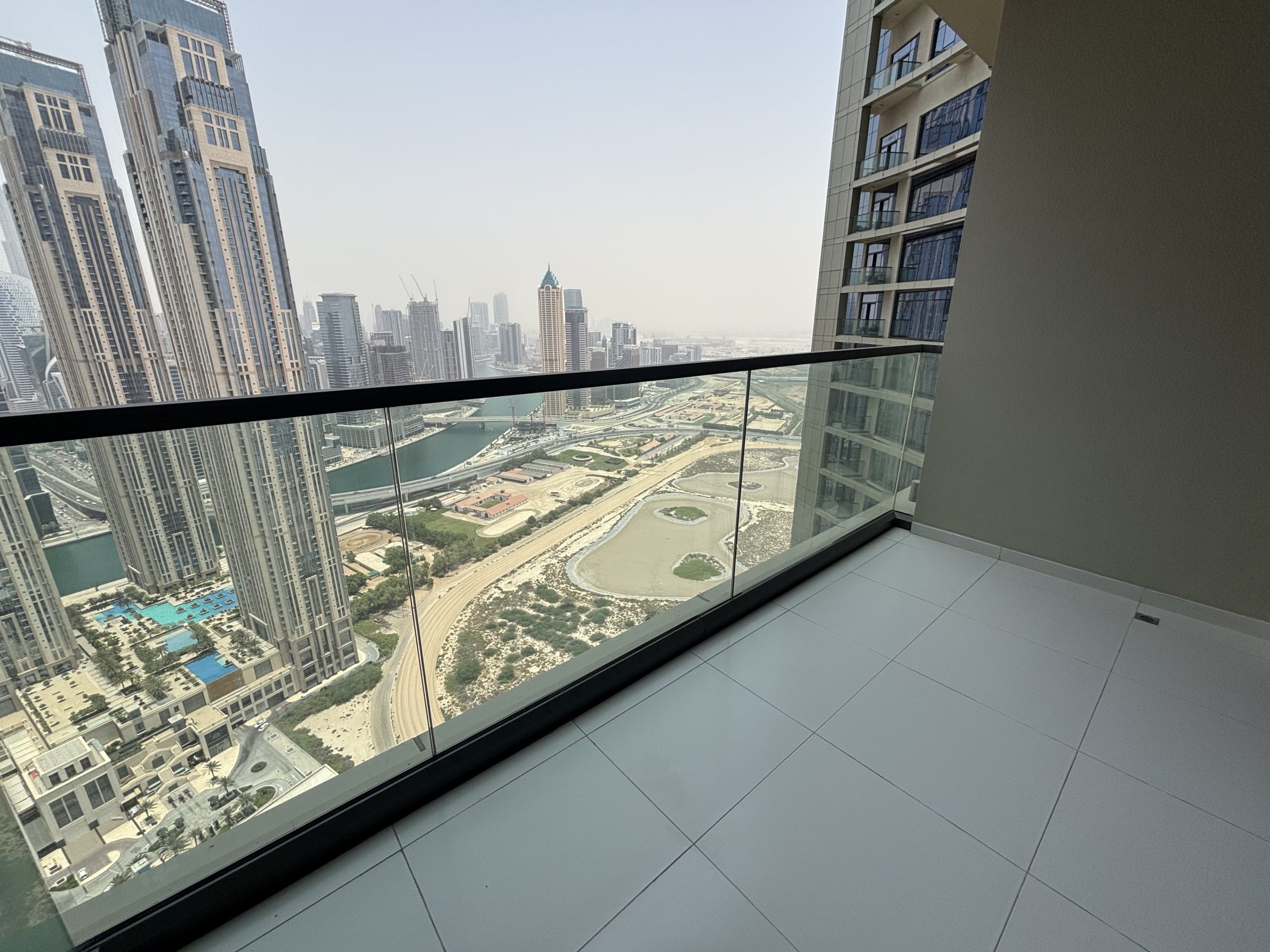 RoofSetGo Dubai - Aykon City Tower B 15