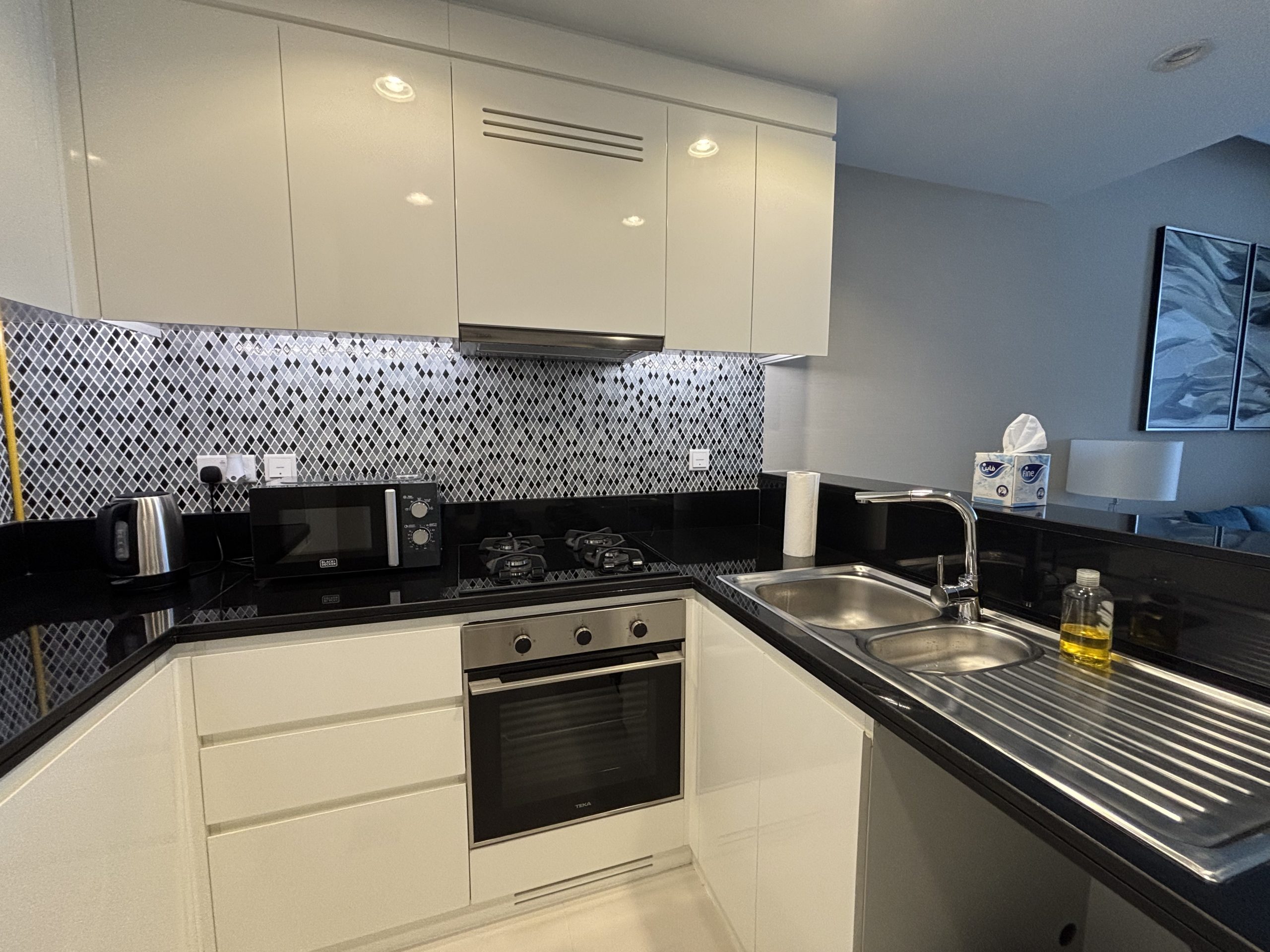 RoofSetGo Dubai - Aykon City Tower B 2