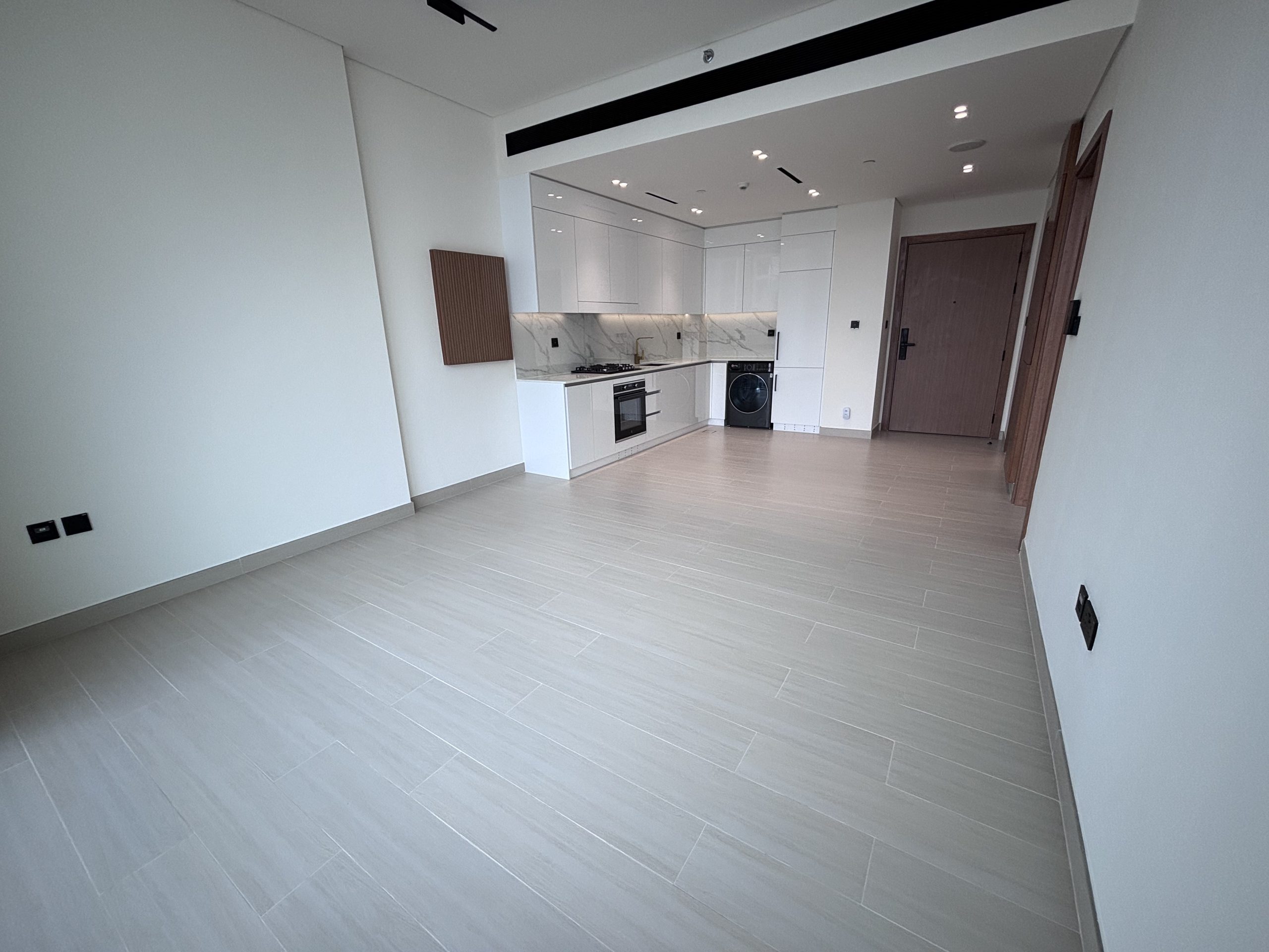 RoofSetGo Dubai - Binghatti Azure JVC1