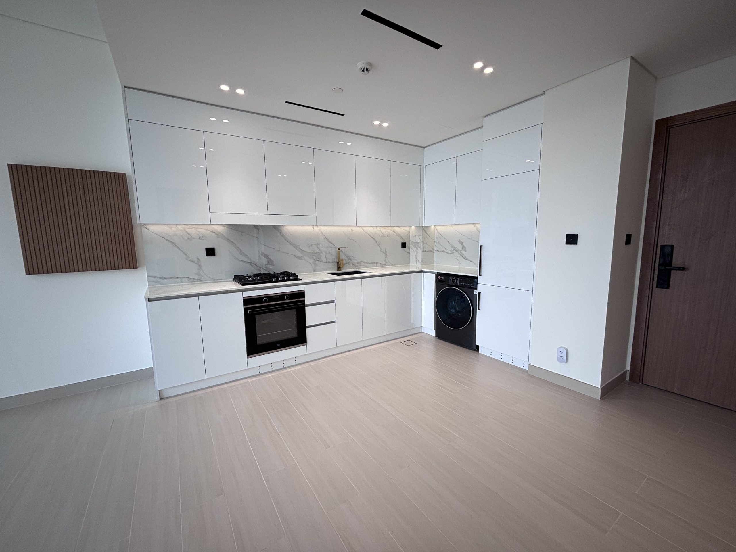 RoofSetGo Dubai - Binghatti Azure JVC12