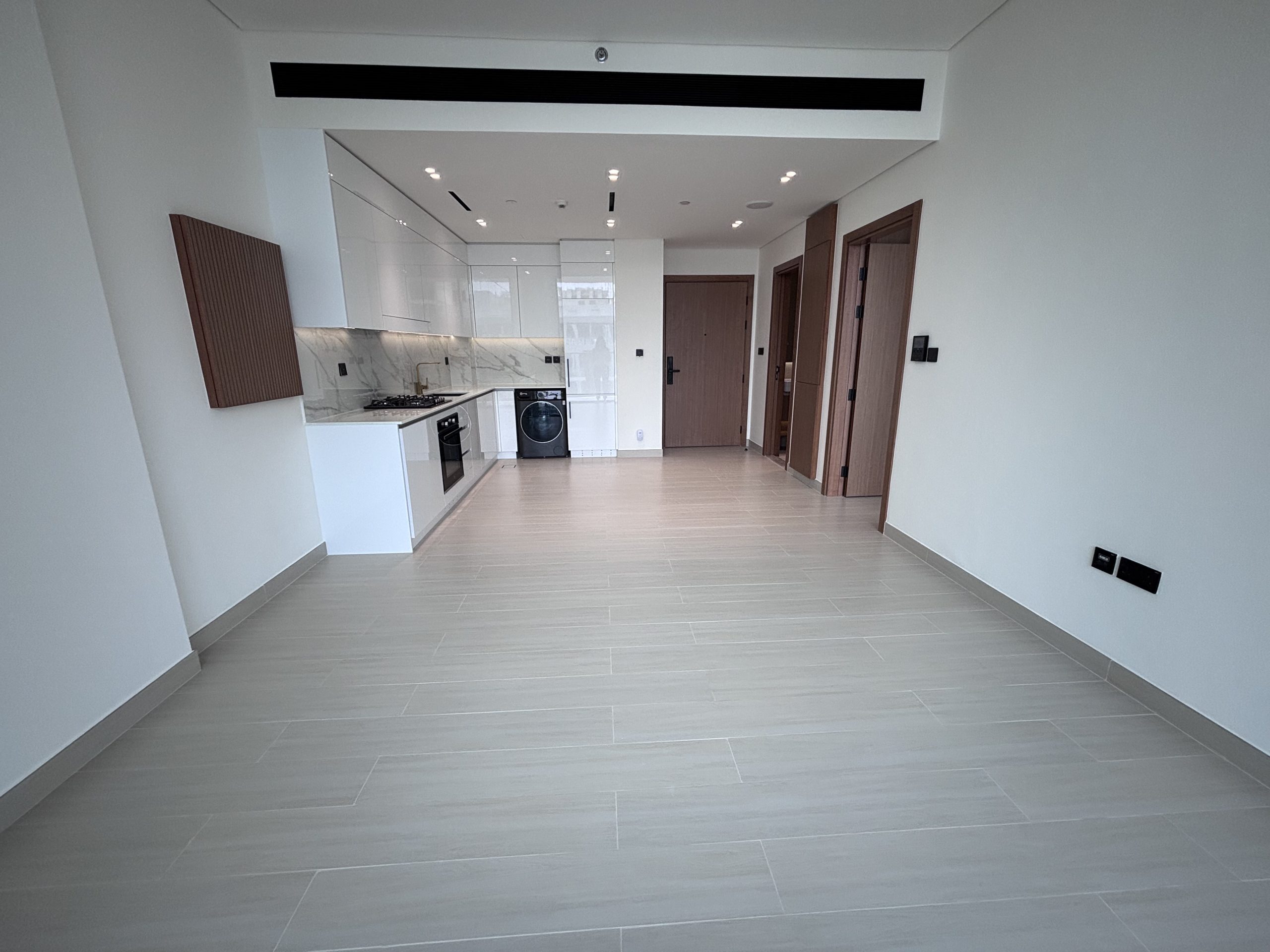 RoofSetGo Dubai - Binghatti Azure JVC9