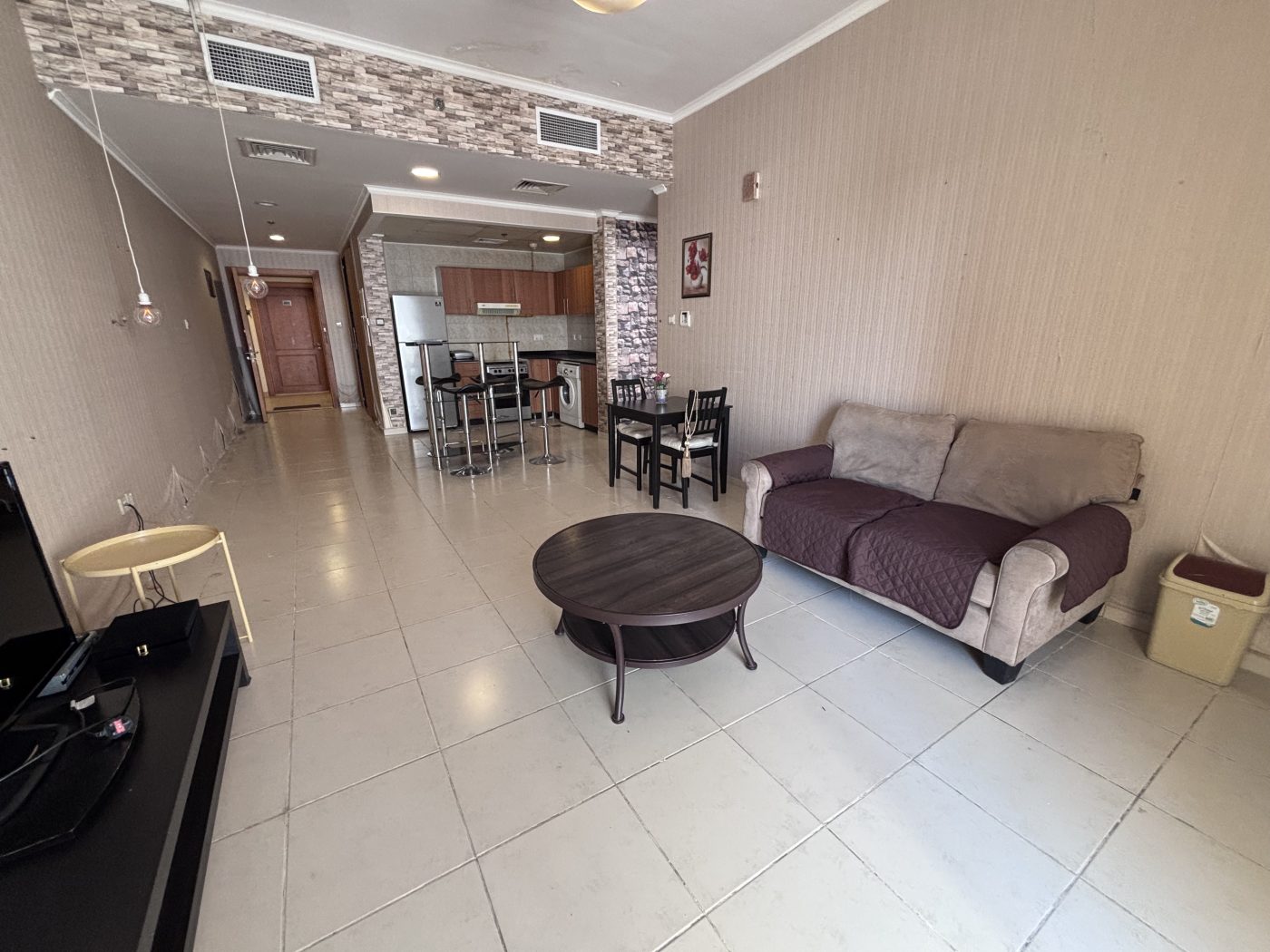 This spacious 1-bedroom apartment in Emirates Gardens 2