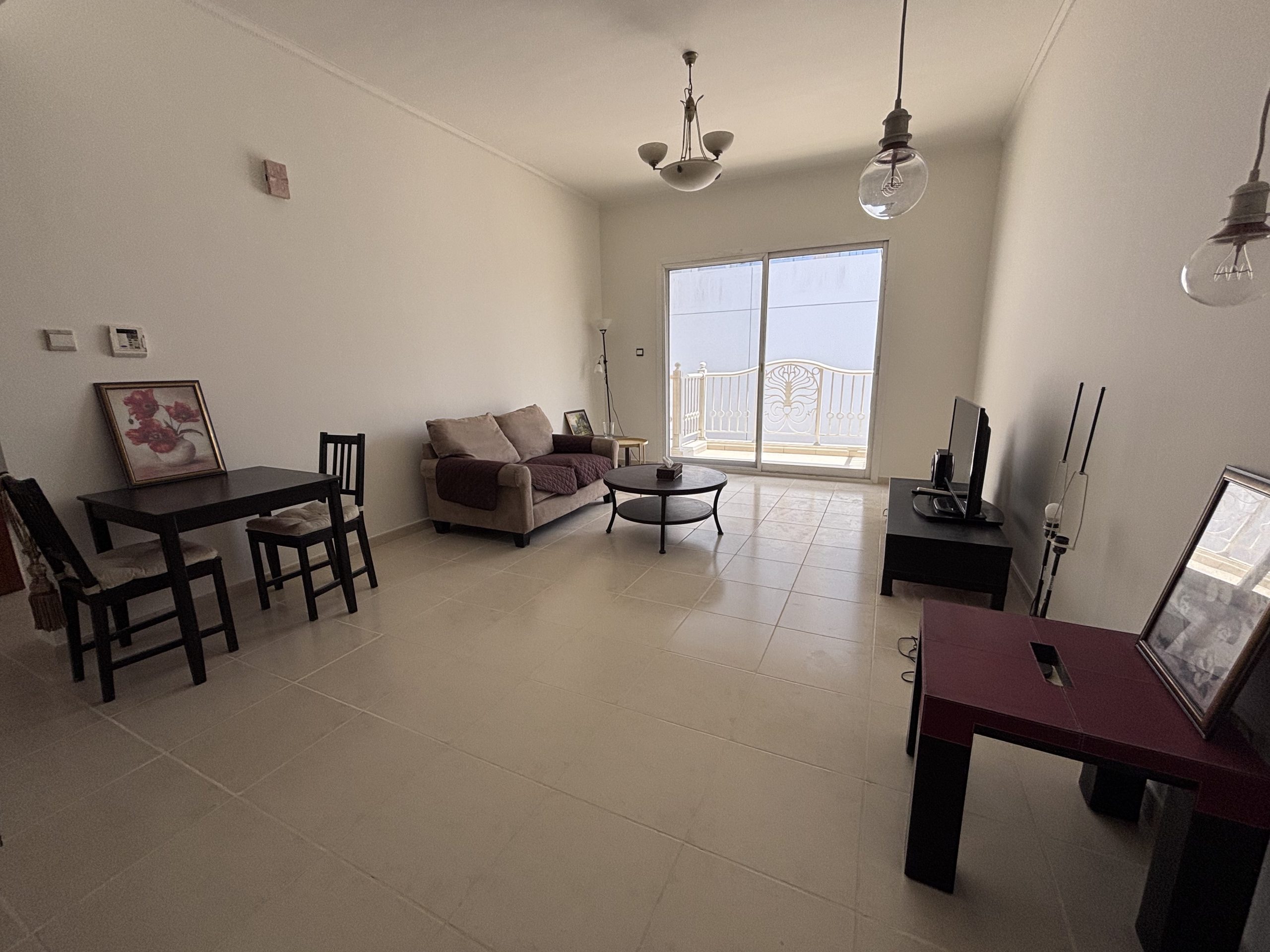 JVC  offers a generous 928 sq. ft. layout and is currently rented for AED 55